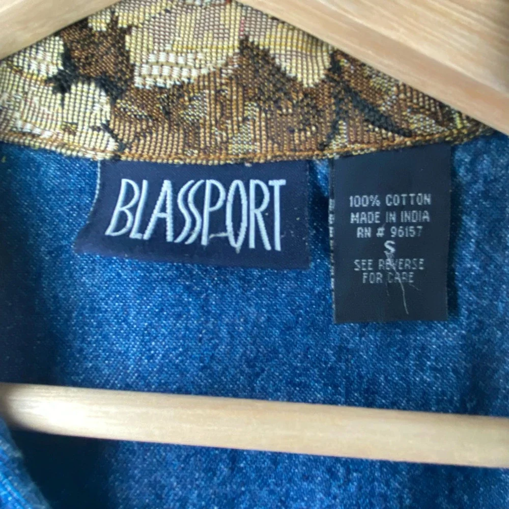 Vintage 80s 90s Blassport Womens Embroidered Denim Jean Jacket Floral Collar - S - Picture 9 of 9